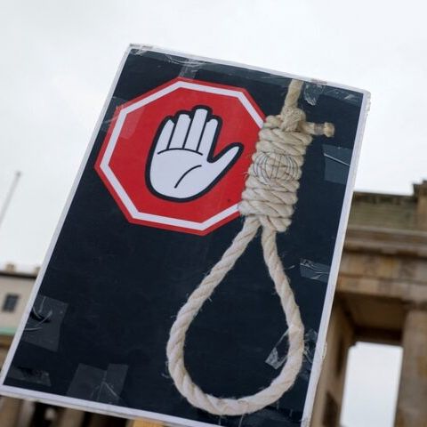 سازمانهای حقوق بشری از اعدام ۱۲ نفر از جمله دو افغان در ایران خبر دادند