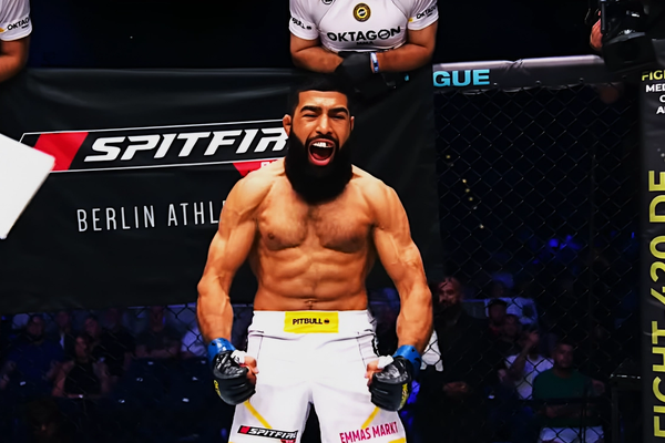 احمد حلیمسون، ورزشکار مبارزههای آزاد افغانستان «جان مالاک» از جمهوری چک را شکست داد