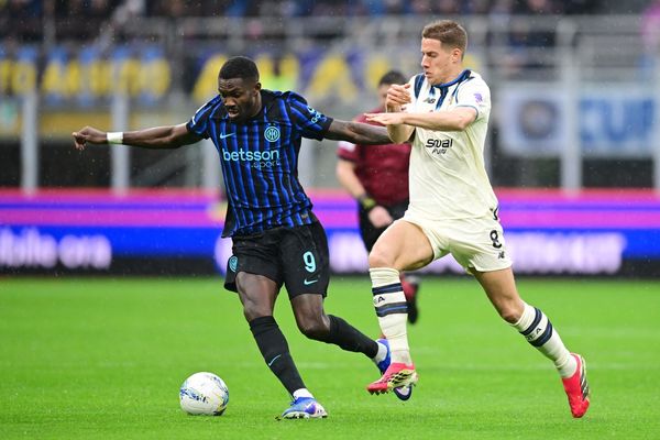 اینتر میلان دو امتیاز دیگر از دست داد تا رقابت برای قهرمانی سریآ همچنان داغ بماند