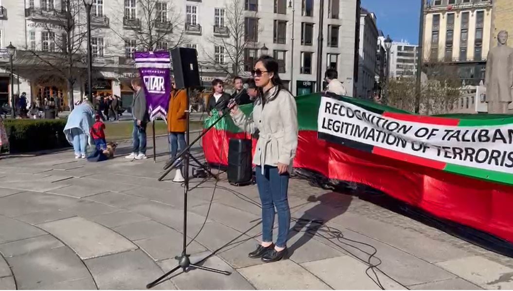 در تظاهرات ژینو بیشتر سخنرانان زن هستند