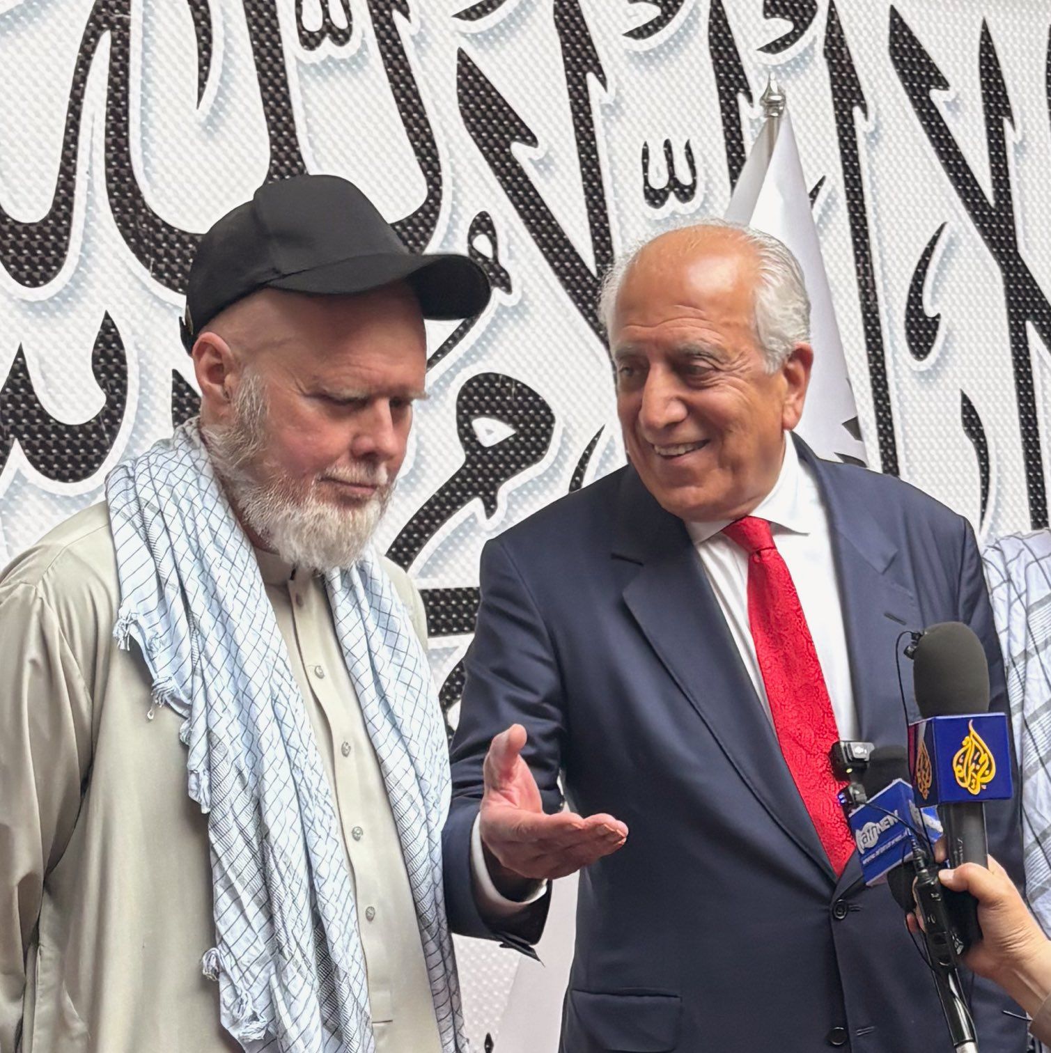 طالبان یک گروگان امریکایی را آزاد کرد