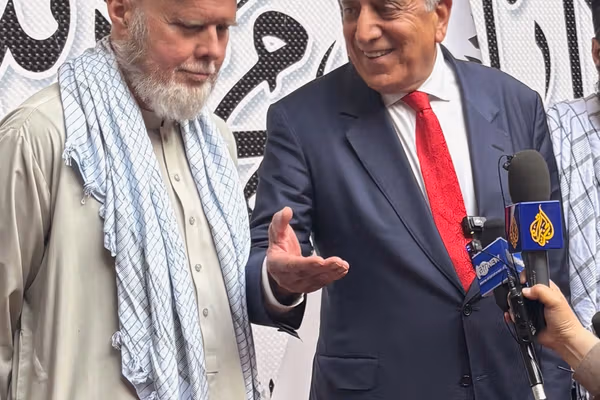 هبتالله صدای مادر امریکایی را شنید، از مادر افغان را نه