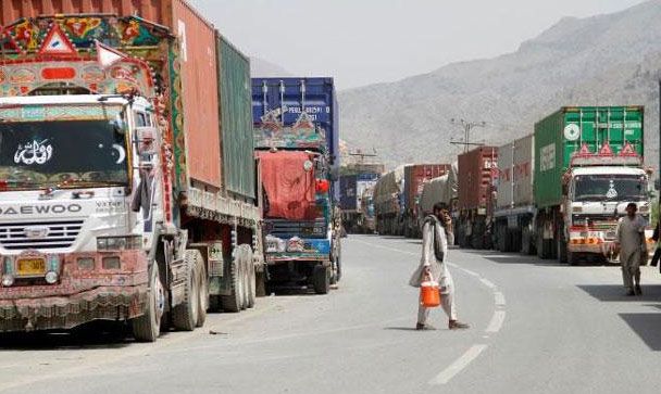 چارواکي: تورخم دروازې تړلو دوه اړخېزه سوداګري او عام خلک سخت زیانمن کړي