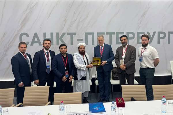 Taliban Envoy, Russian Deputy PM Discuss Expanding Economic Cooperation