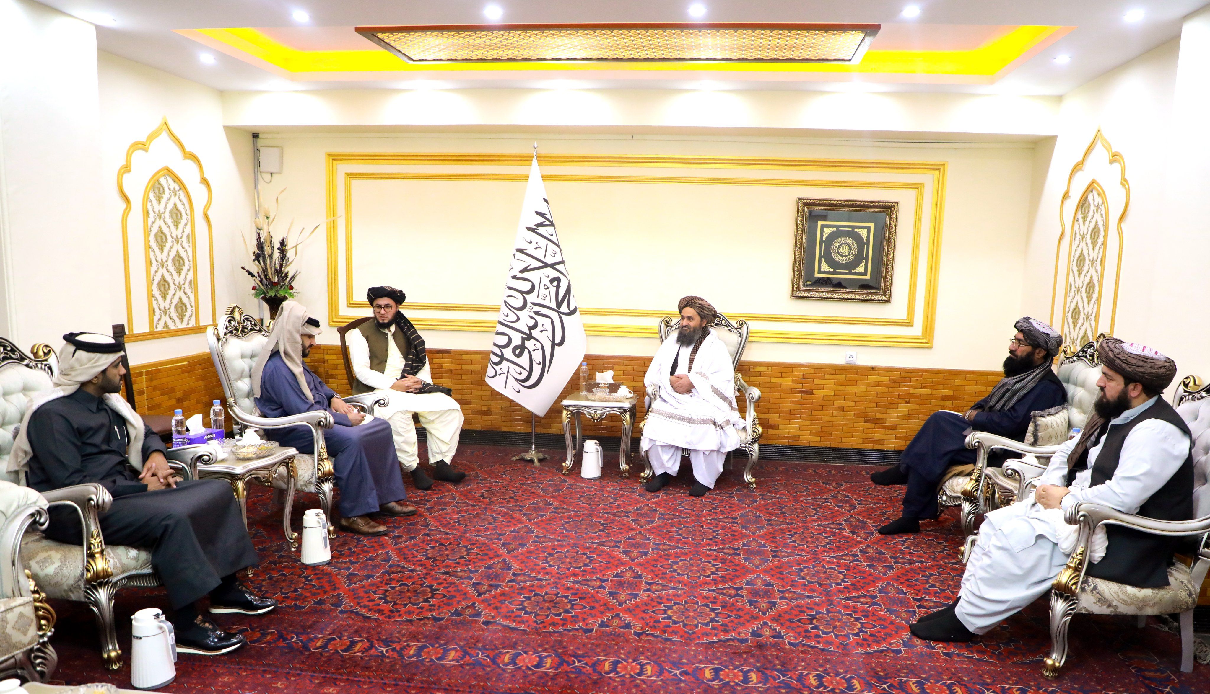 طالبان: قطر د کابل او دوحې ترمنځ د الوتنو پر زياتوالي کار کوي