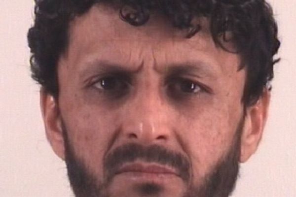 السلطات الأميركية توقف لاجئاً أفغانياً بتهمة تهديد إرهابي