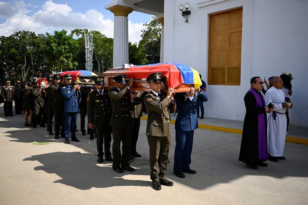 د ونزویلا د کورنیو چارو وزیر وایي د امریکا په برید کې ۱۰۰ کسان وژل شوي