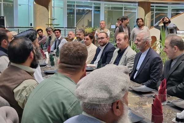 ایران: له افغانستان سره د اقتصادي همکاریو برخې مخ پر پراخېدو دي