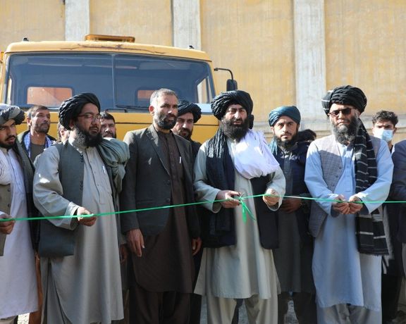 طالبان پول ندارد؛ قطع نوار برای افتتاح برنامه گندم در برابر کار