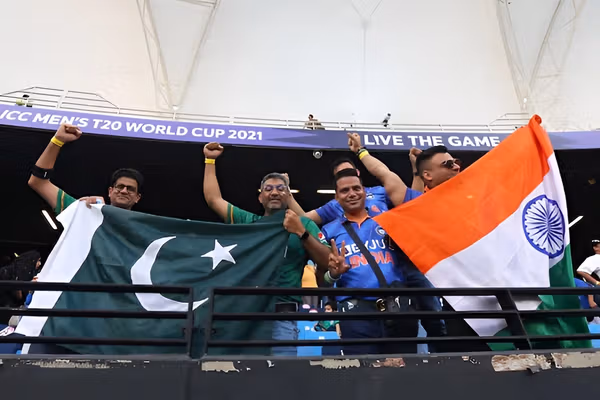 عقبنشینی اسلامآباد؛ پاکستان با بازی مقابل هند در جام جهانی کریکت ٢٠٢٦ موافقت کرد