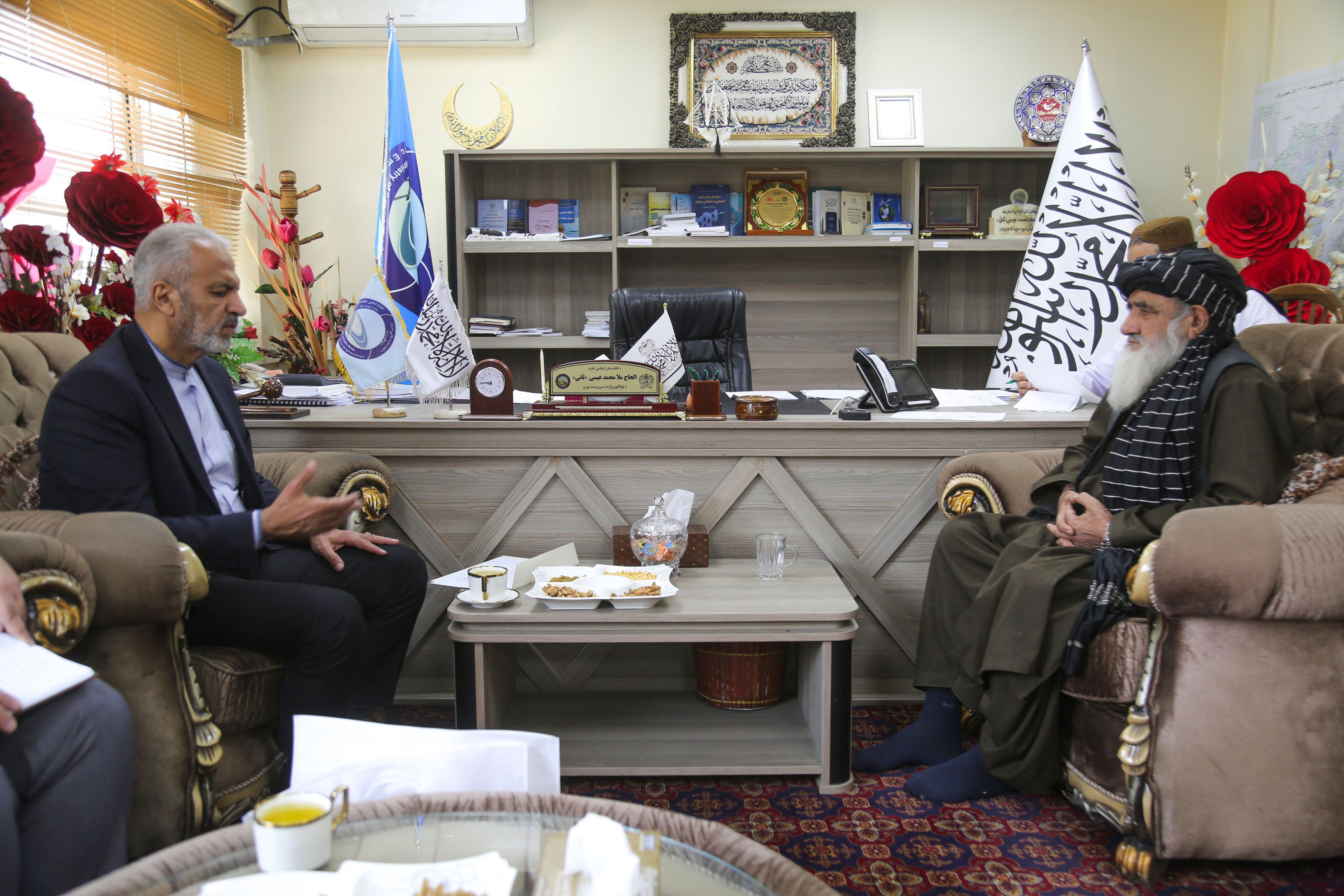 دیدار سفیر ایران با وزیر فواید عامه طالبان در کابل