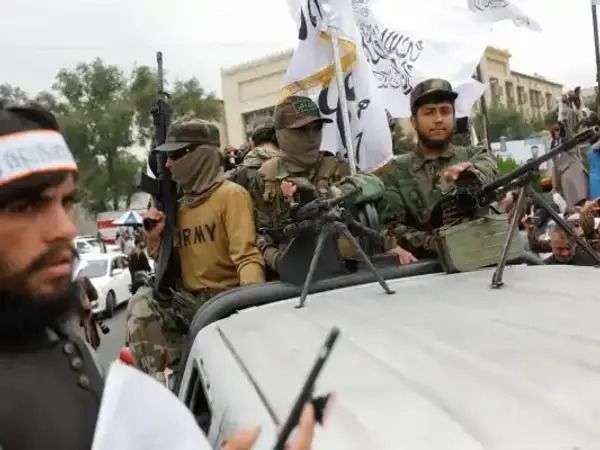 معاون استخبارات طالبان: برای محافظت از نظام خود، «حملات استشهادی» انجام می‌دهیم