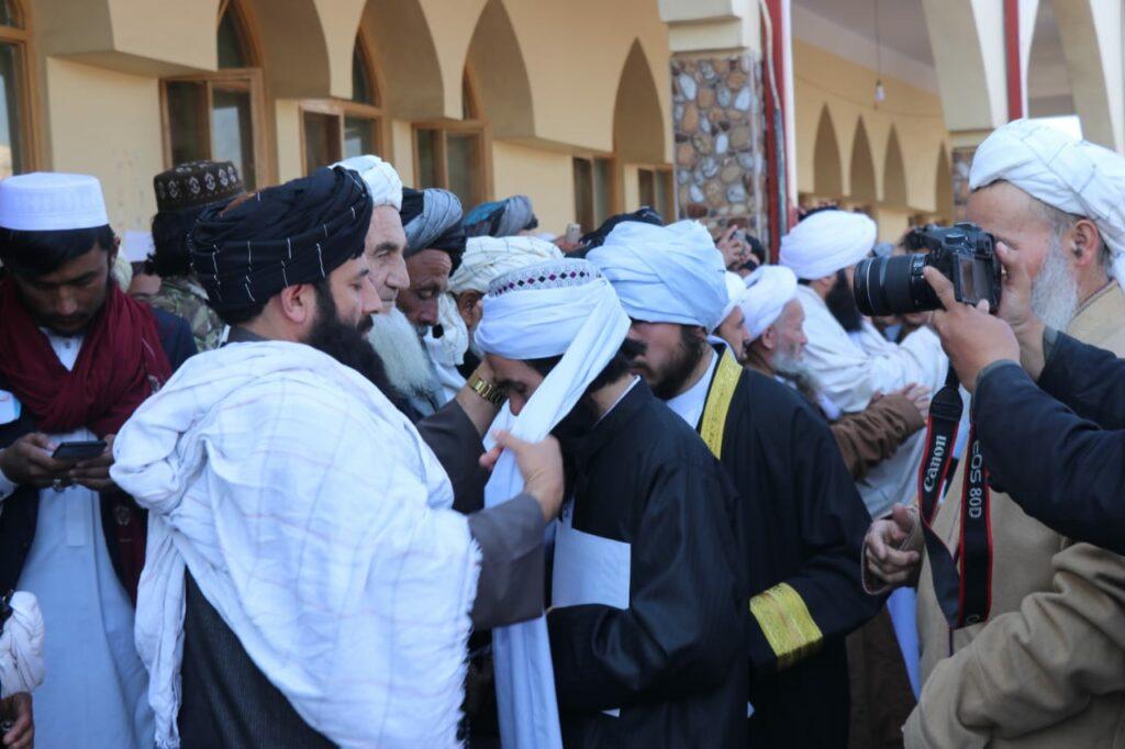 مراسم دستاربندی یک مدرسه دینی طالبان
