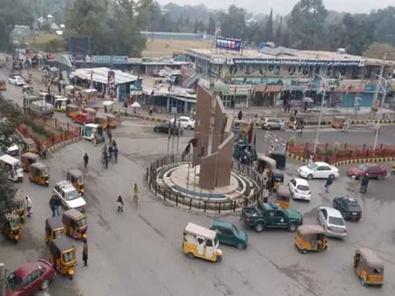 منابع محلی از گشتزنی جتهای جنگنده ناشناس در آسمان ننگرهار و کنر خبر دادند