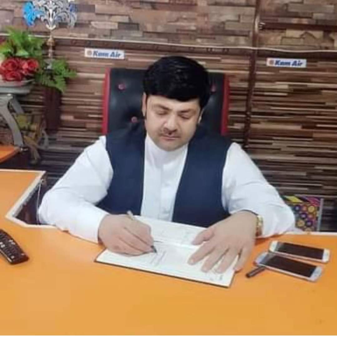 په کندهار کې د فیسبوکي تبصرې پر سر نيول شوی مدني فعال له یو میاشتني زندانه خوشې شو