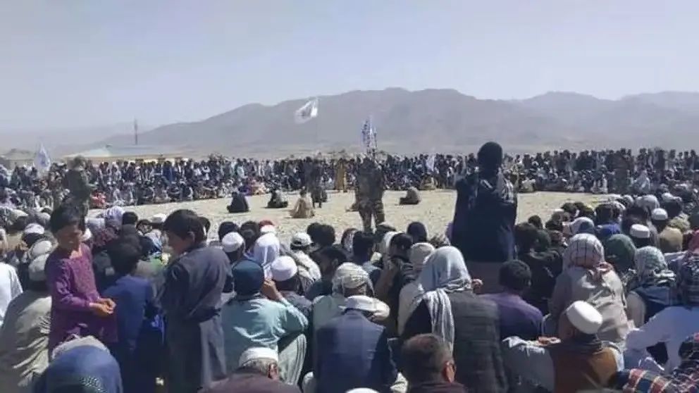 طالبانو په جوزجان کې د پنځو ښځو په ګډون ۱۳ کسان په دورو وهلي