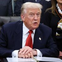 ټرمپ: امریکا کې کار کول امتیاز دی نه حق