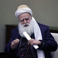 سیاف در ایران از طالبان خواست 'شورای حل و عقد' تشکیل دهد