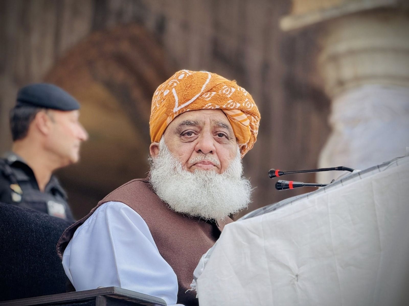 مولانا فضل الرحمن: د پاکستان افغان پالیسي ناکامه ده 