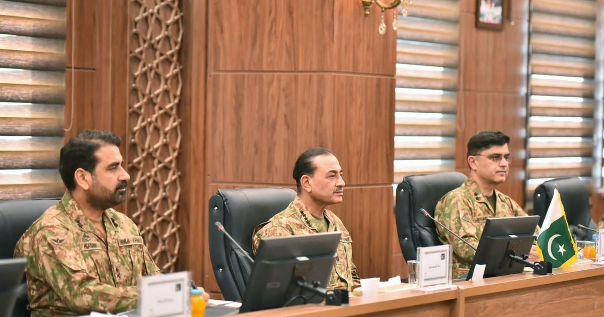 Cabeza del Ejército de Pakistán dice que los talibanes ignoran los intereses de Afganistán respaldando a los militantes