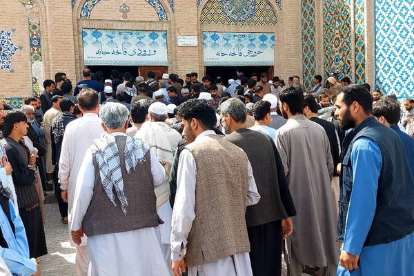 سنیها در هرات برای قربانیان شیعه مراسم فاتحهخوانی برگزار کردند