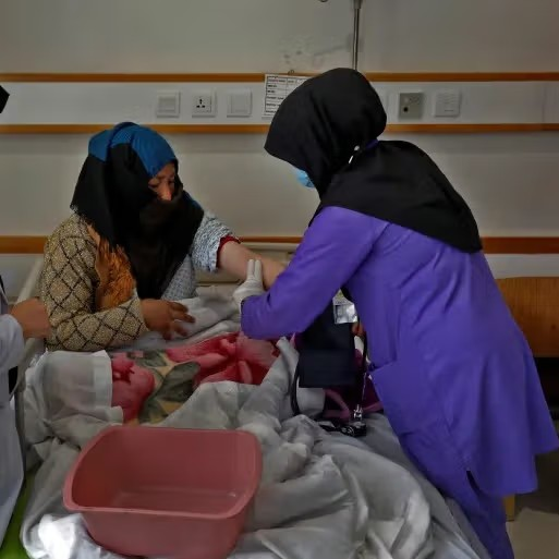 اليونيسف: أفغانستان مهددة بفقدان 25 ألف معلمة وكادر طبي نسائي بحلول 2030