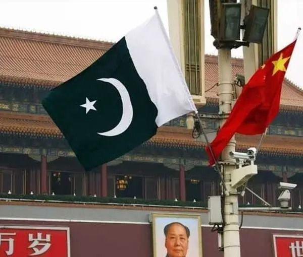 نشریه‌ اینترنشنال بزنس تایمز: چین می‌تواند پاکستان را به سریلانکای دیگری تبدیل کند