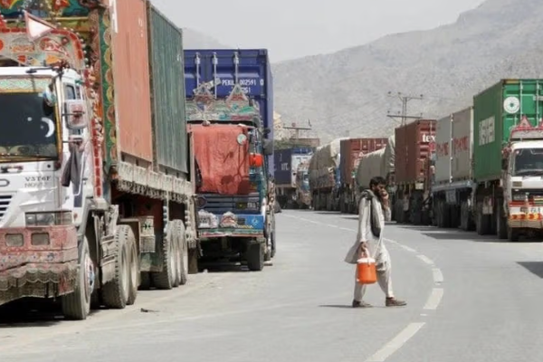 طالبان تقول إن المقاطعة التجارية مع باكستان لم تضر بأداء التجارة في أفغانستان