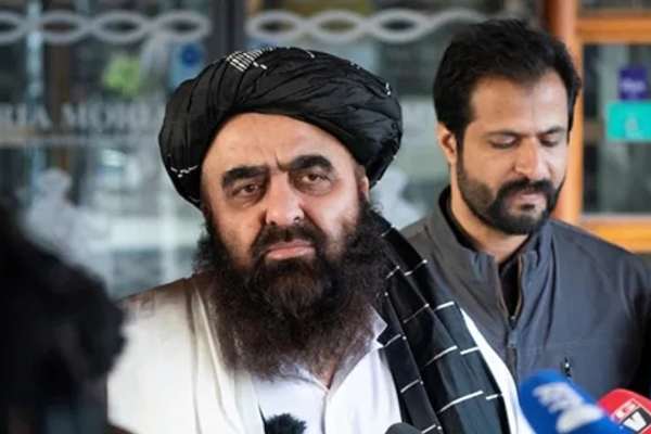 د طالبانو د بهرنیو چارو وزیر: طالبان به د هندوانو او سیکانو عبادت ځایونه بیا ورغوي
