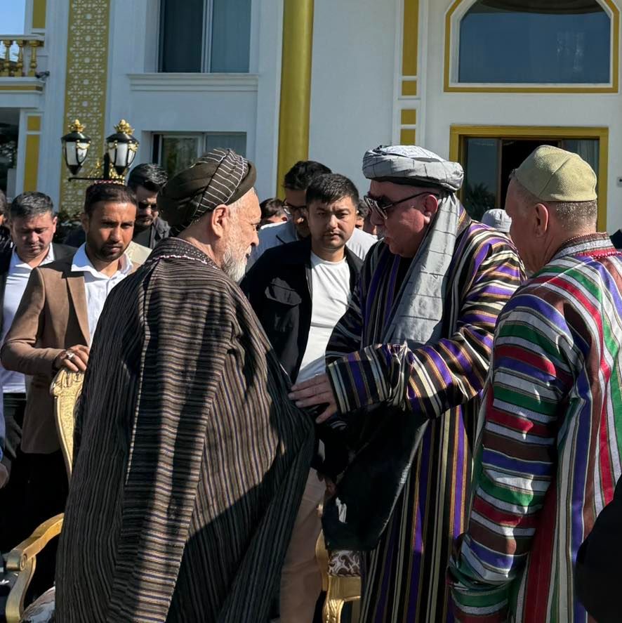 عبدالرشید دوستم: که طالبان خپل سیاستونه بدل نه‌کړي، نو یو ځل بیا به کورنۍ جګړې پیل شي