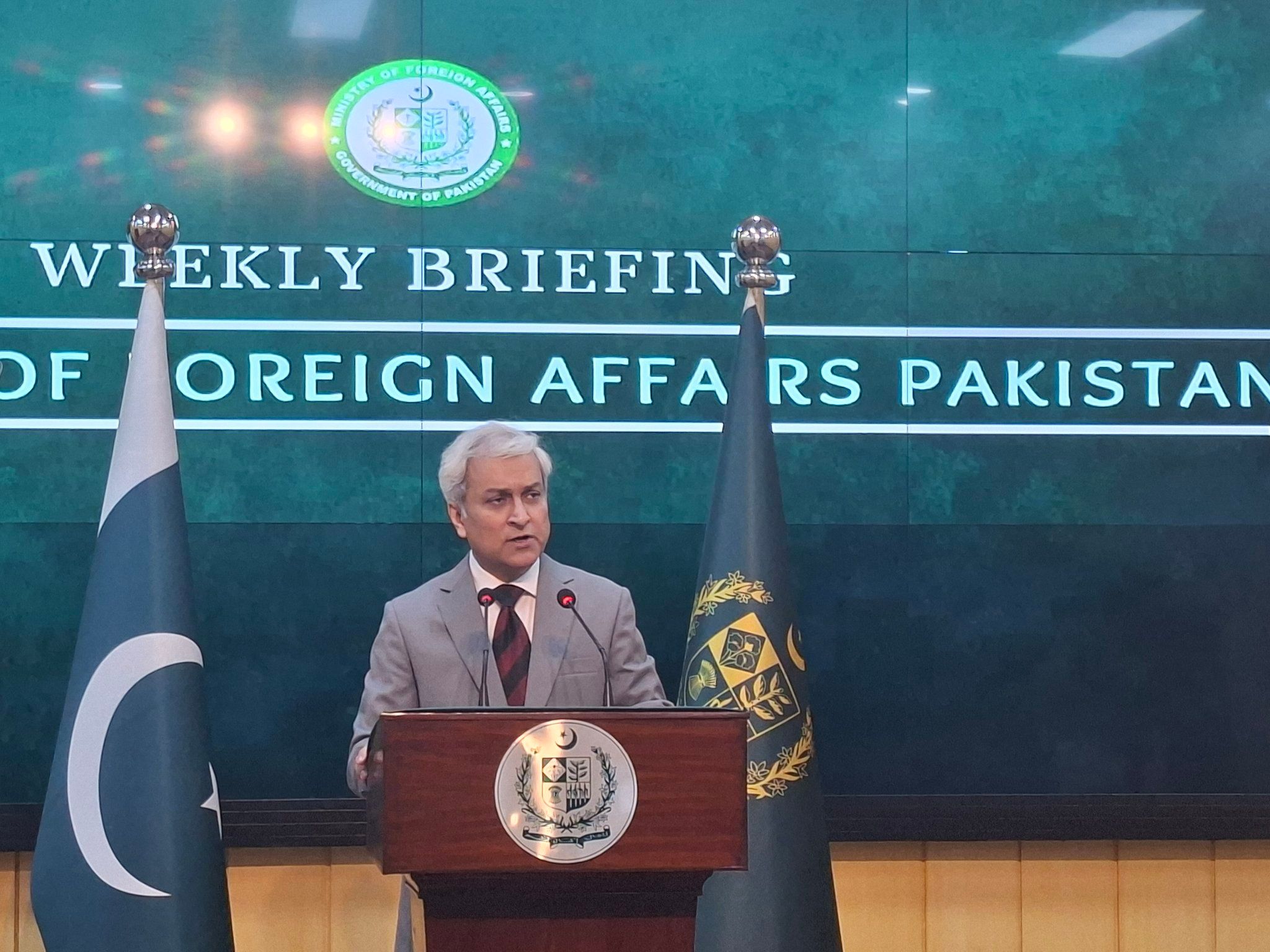 د پاکستان بهرنیو چارو وزارت: په کابل کې زموږ شارژدافیر نه دی احضار شوی 