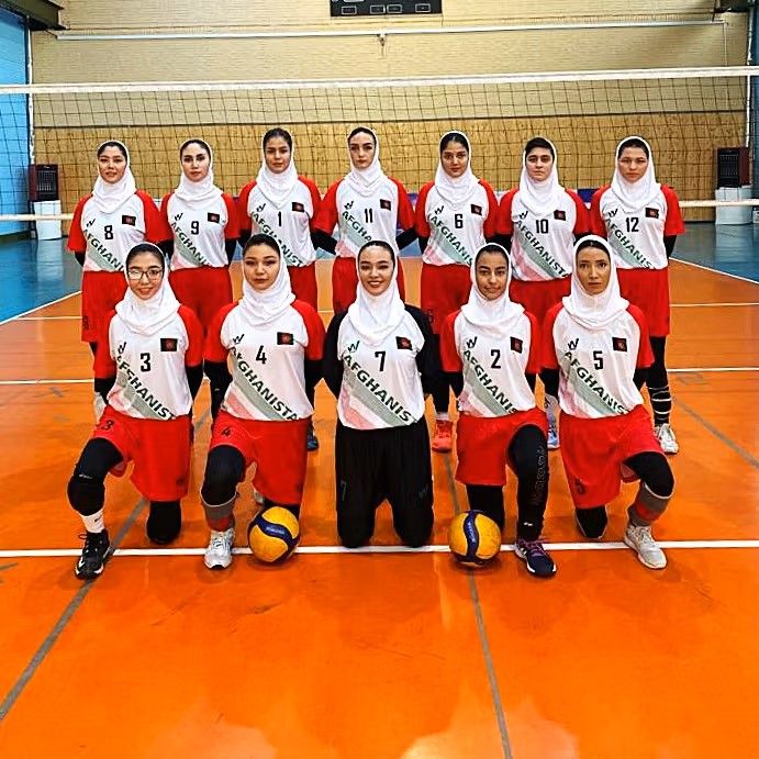 د افغانستان د ښځینه‌و والیبال ملي لوبډله نن له ترکیې سره لوبه کوي