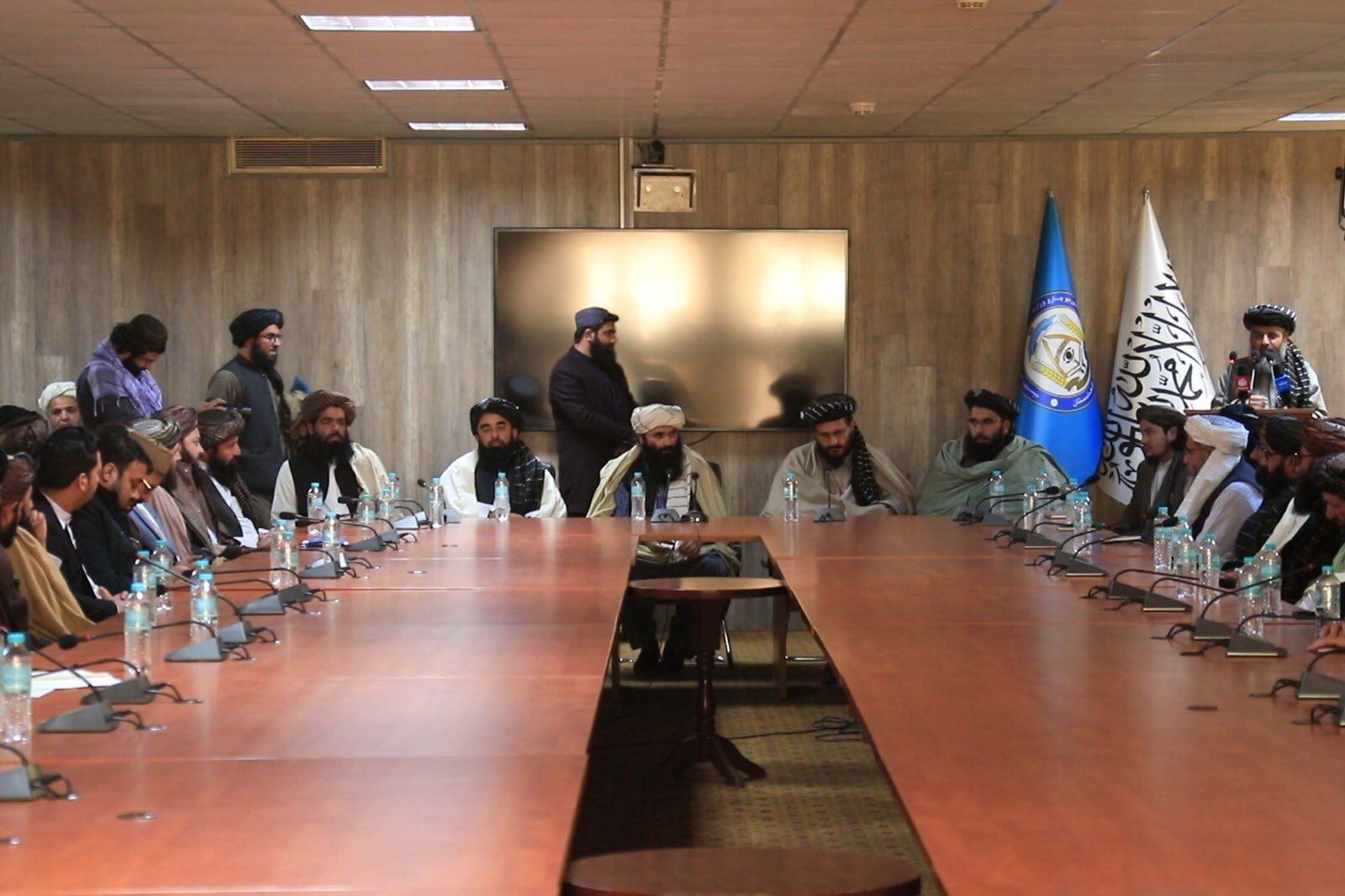 حقانی از سخنگویان طالبان خواست به مردم 'دروغ' نگویند