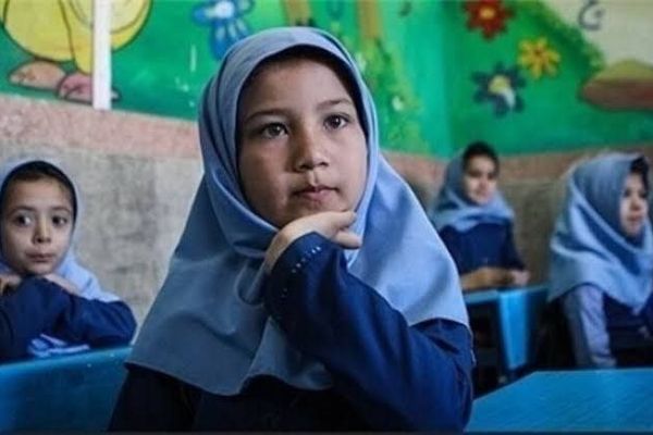 د ایران د ښوونې وزارت: هېڅ کډوال ماشوم باید له زدهکړو بېبرخې پاتې نهشي