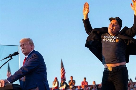 پولیټیکو: اېلان ماسک د ټرمپ حکومت پرېږدي