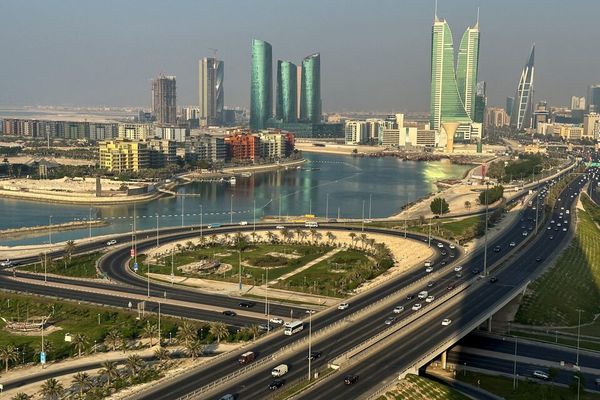بحرین شهروندی ۶۹ نفر را بهدلیل «تمجید یا ابراز همدردی» با ایران سلب کرد