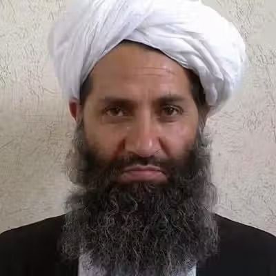 دستور تازه هبت‌الله: کارمندان بدون ریش و دستار از وظیفه برکنار شوند
