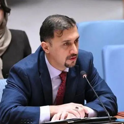 م. م. کې د افغانستان استازي، ایران او پاکستان کې د افغان کډوالو پر وضعیت اندېښنه وښوده