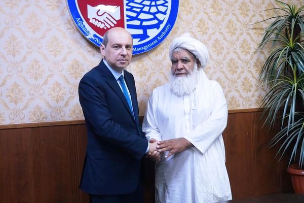 طالبان: روسیه دې د افغانستان له خلکو سره بشري مرستې وکړي