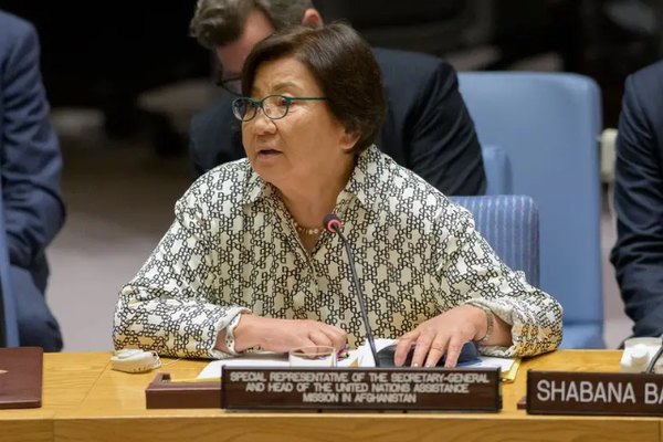 UN Envoy Urges Taliban To Lift Ban On Afghan Girls' Education