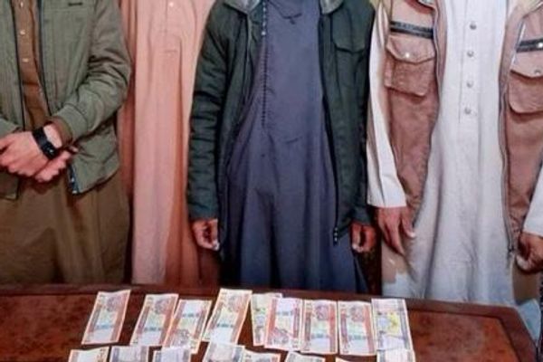 طالبان وایي چې په بېلابېلو ولایتونو کې یې د جنایي جرمونو په تور ۳۳ کسان نیولي دي