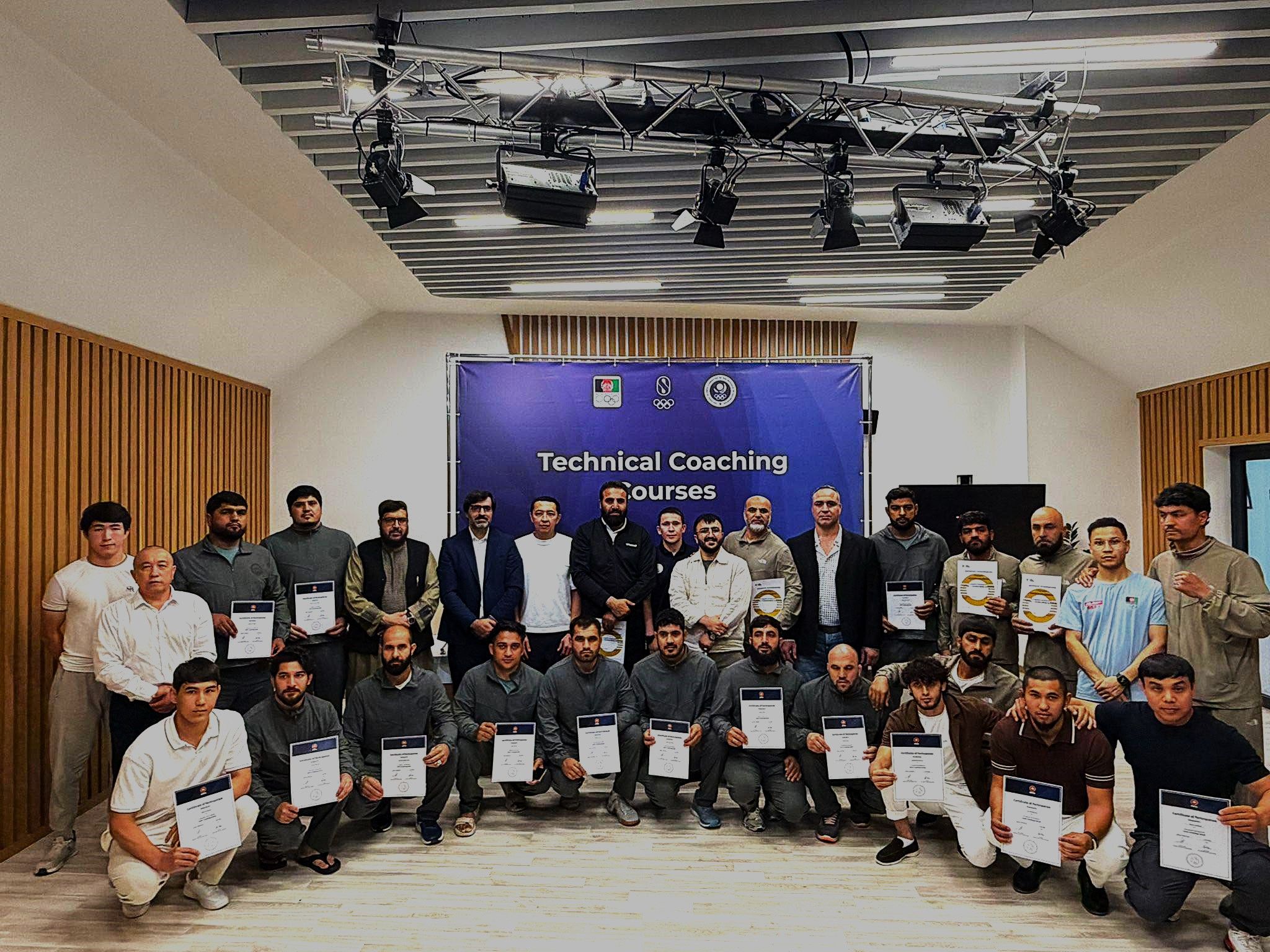 نوزده مربی کشتی و بوکس افغانستان گواهینامه مربیگری بین‌المللی دریافت کردند