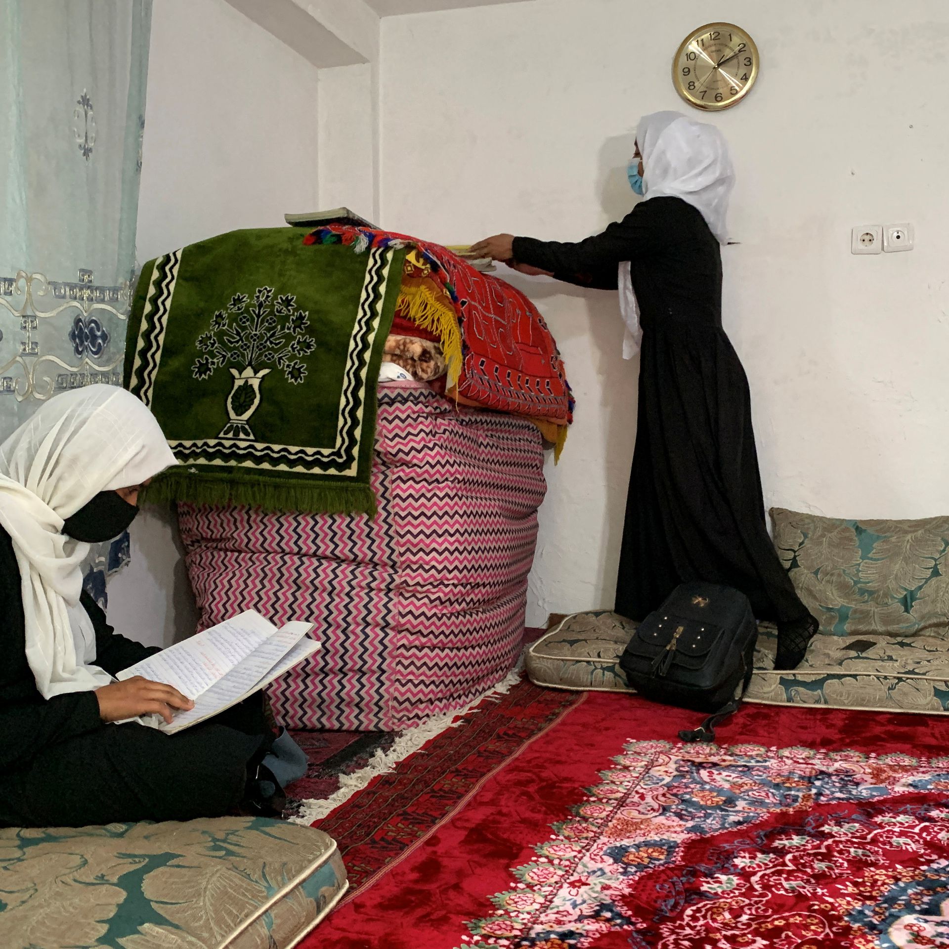 سی‌بی‌اس: دختران افغان با وجود ادامه آموزش در مکاتب غیررسمی، آینده خود را درخشان نمی‌بینند