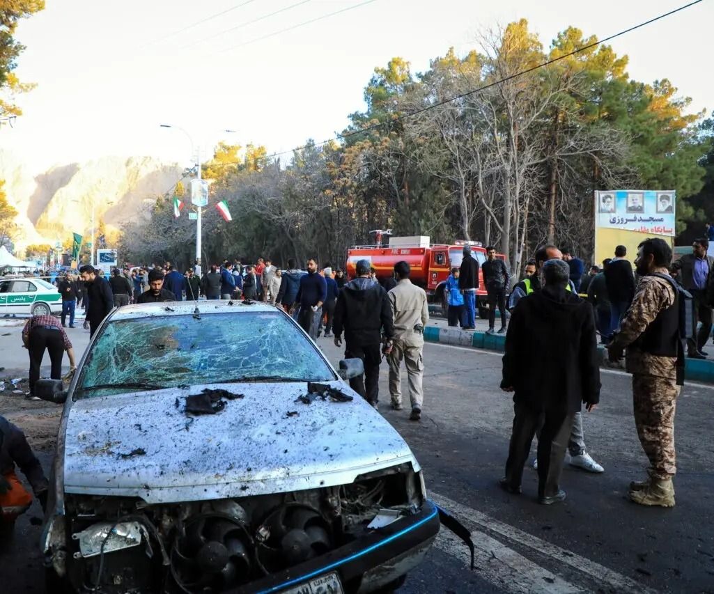 آمارهای ضدونقیض از قربانیان انفجارهای کرمان؛ وزیر داخله ایران می‌گوید ۸۴ نفر جان باخته‌اند
