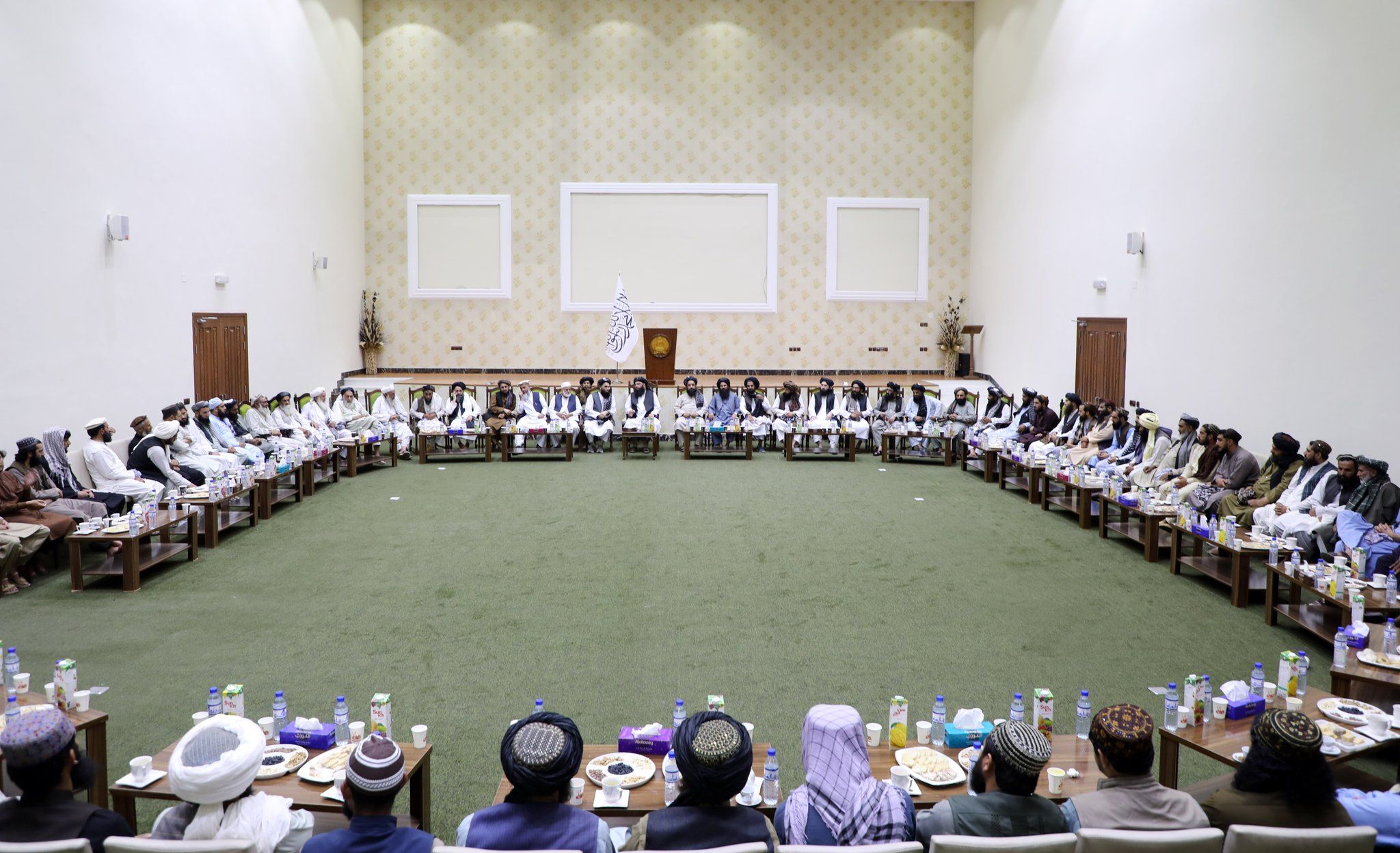 عبدالکبیر: طالبانو هغه لويې پروژې پيل کړې چې په تېرو لسیزو کې یوازې د کاغذ پر مخ وې