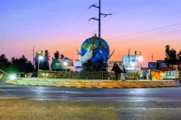 په هلمند کې دوه کسان له اختطاف کوونکو ژغورل شوي او ۵ کسان یې په تړاو نیول شوي