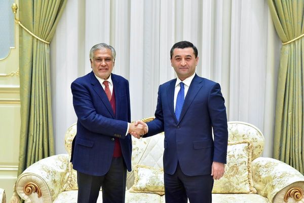 وزیر خارجه اوزبیکستان در تماس با همتای پاکستانیاش خواستار گفتوگو با طالبان شد