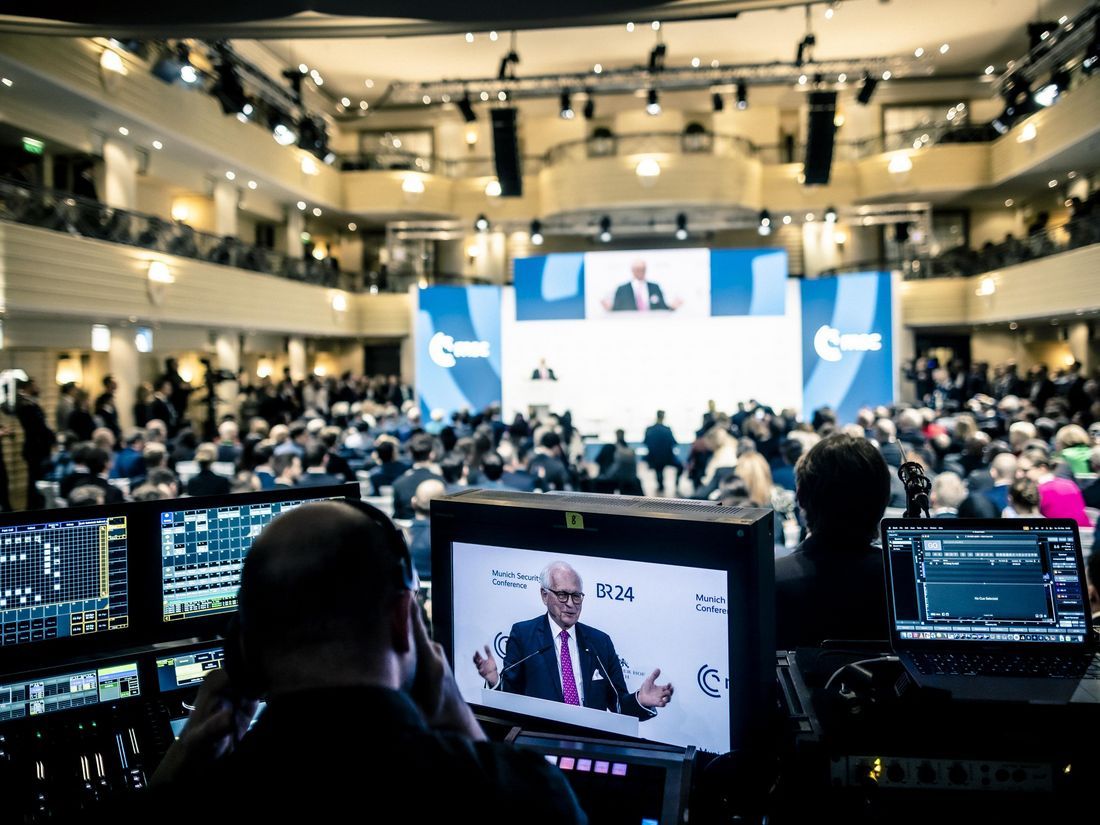 غیبت افغانستان در مونیخ؛ «طالبان کشور را از تمام نشست‌های جهانی حذف کرده است»