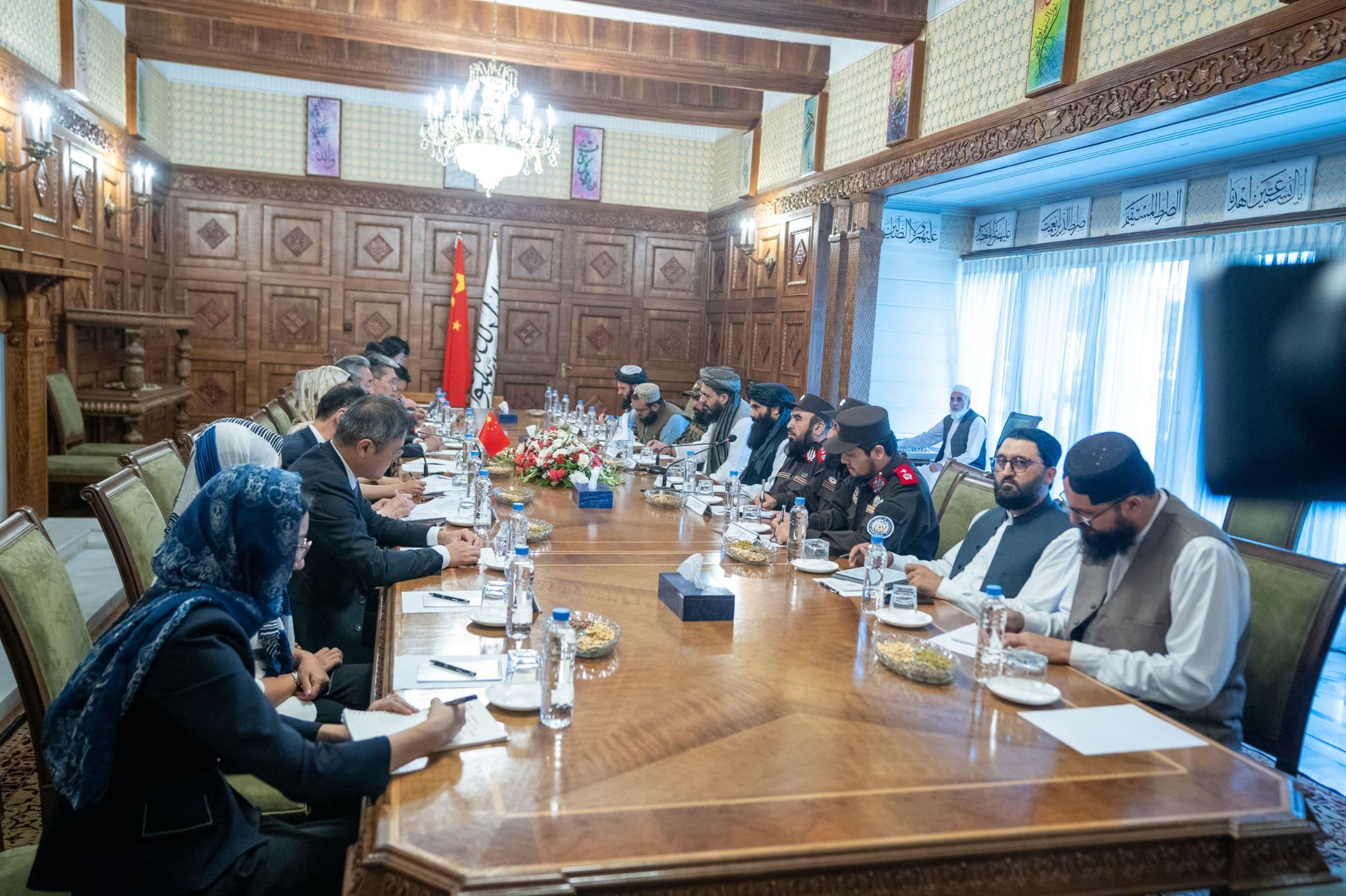 وزیر داخله طالبان و وزیر خارجه چین درباره امنیت مرزی گفت‌وگو کردند  