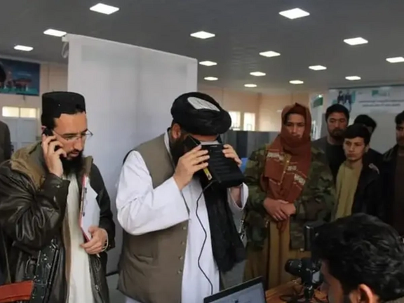 طالبان: برای بیش از ۱۲ میلیون نفر شناسنامه الکترونیک صادر شده است